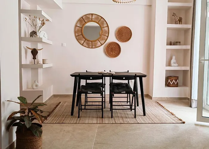 Bohemian Apartment In Central Athens